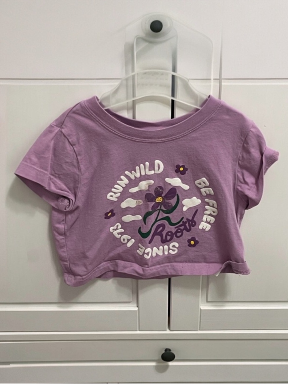 🩵4/$20 — Roots Kids' Organic Cotton Lavender Graphic Crop T-Shirt 5T - Picture 2 of 10
